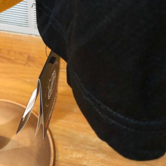 Penguins Stadium Series Crosby Jersey - Picture 7 of 8